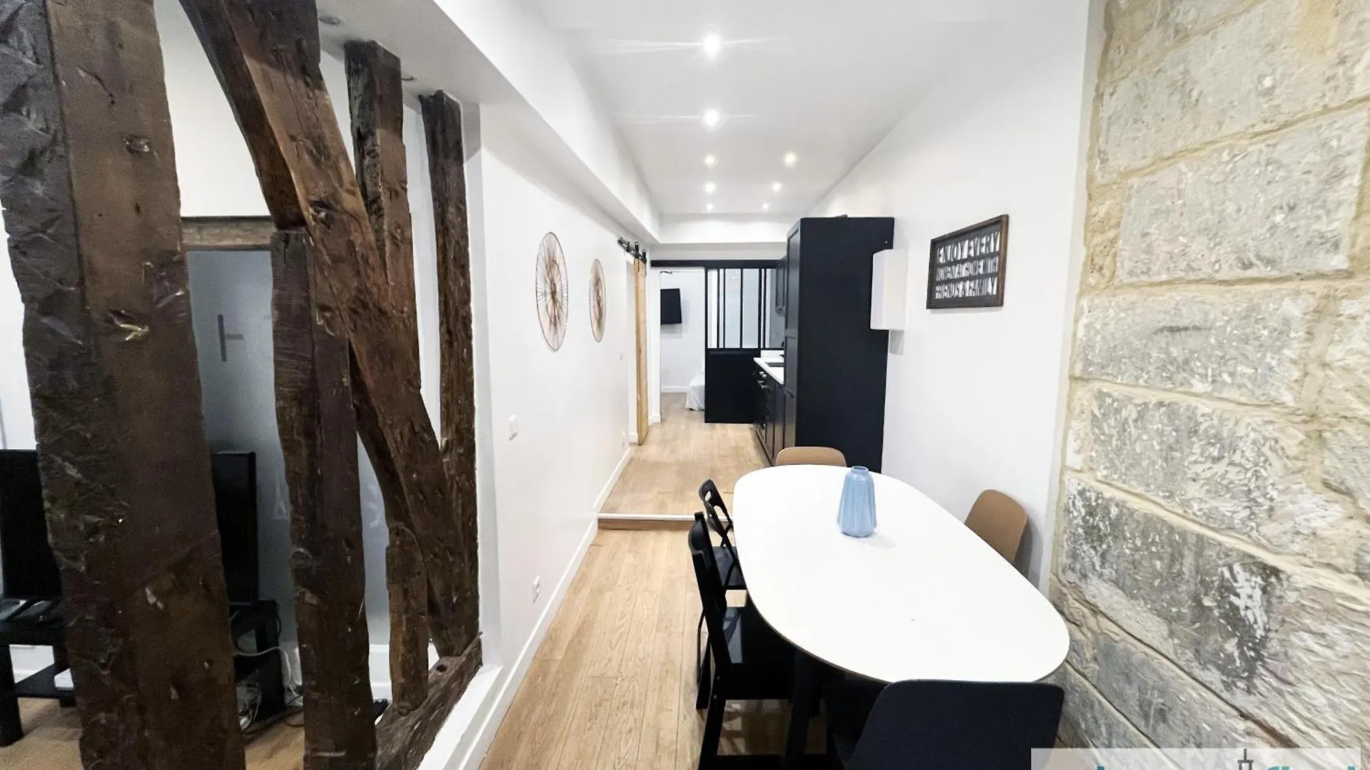 Urban Flat 52 - Charming 2 Bdr Flat In Center Of Paris Apartment 0*,